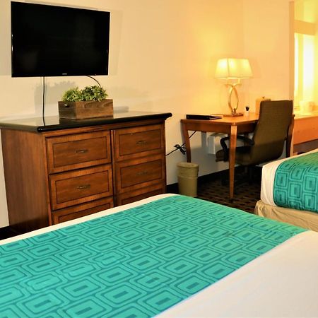 Howard Johnson By Wyndham Lake Front Park Kissimmee Εξωτερικό φωτογραφία