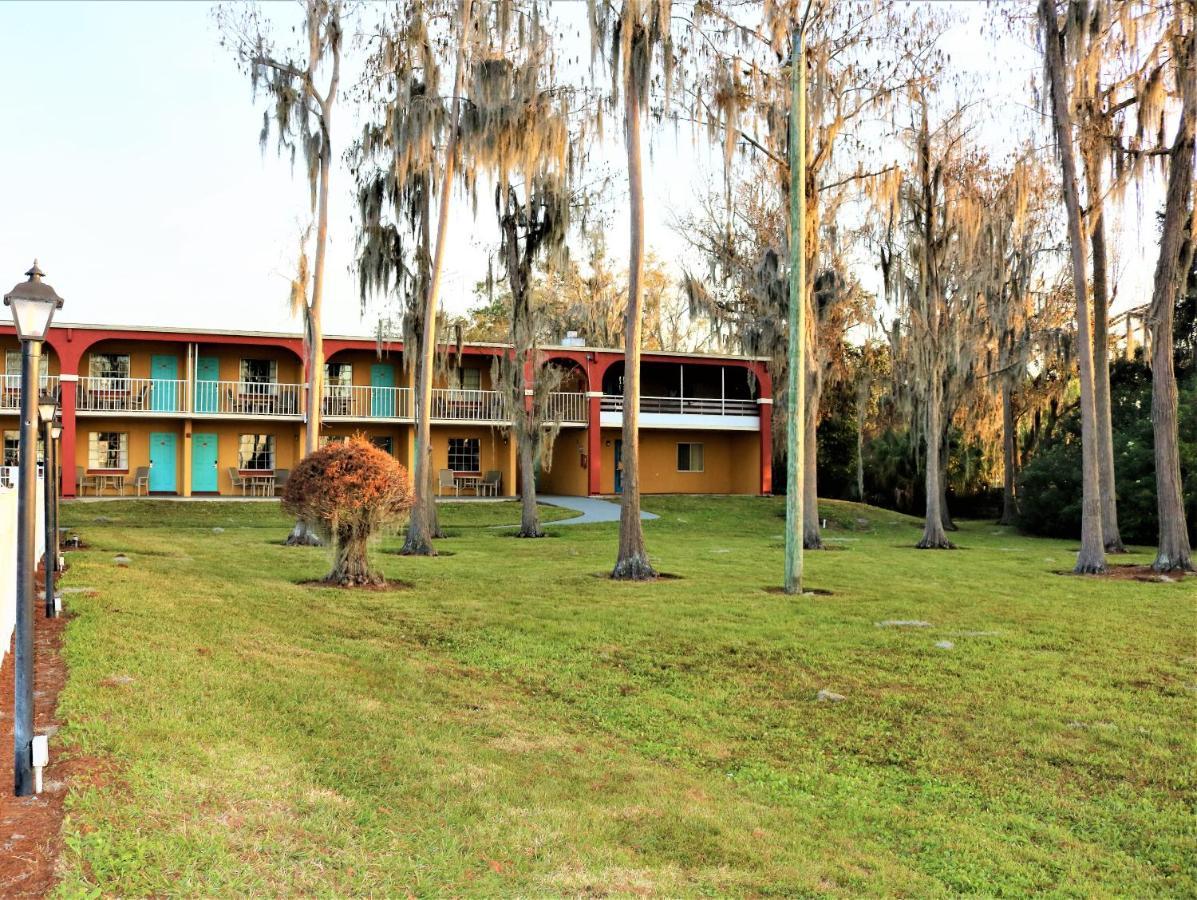Howard Johnson By Wyndham Lake Front Park Kissimmee Εξωτερικό φωτογραφία