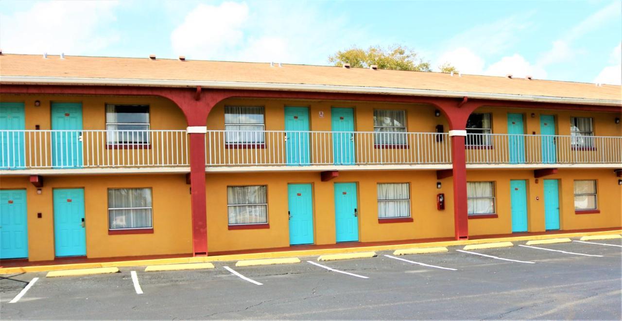 Howard Johnson By Wyndham Lake Front Park Kissimmee Εξωτερικό φωτογραφία