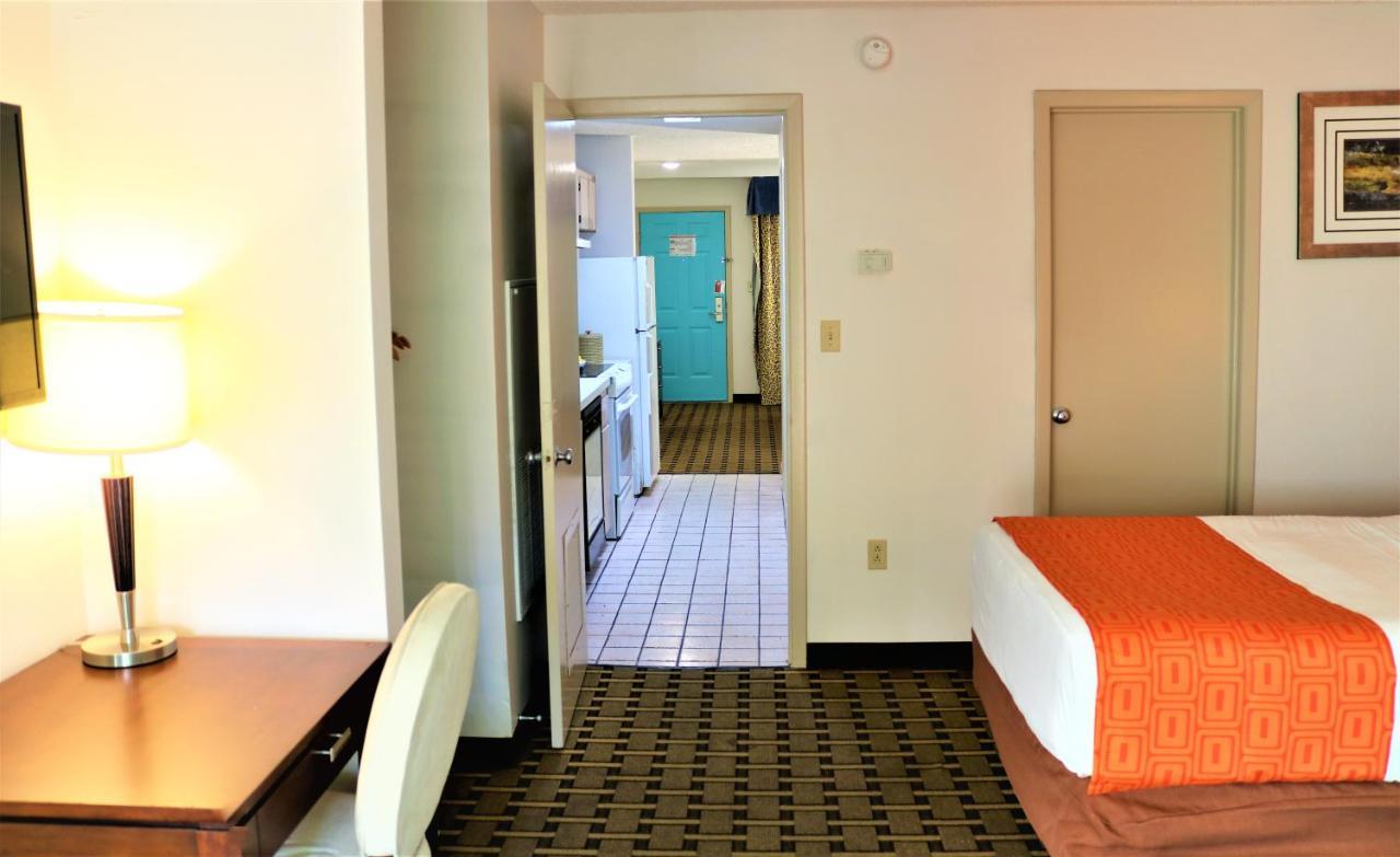 Howard Johnson By Wyndham Lake Front Park Kissimmee Εξωτερικό φωτογραφία
