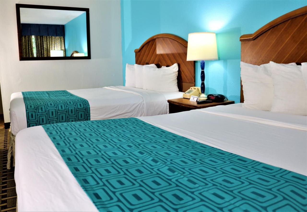 Howard Johnson By Wyndham Lake Front Park Kissimmee Εξωτερικό φωτογραφία