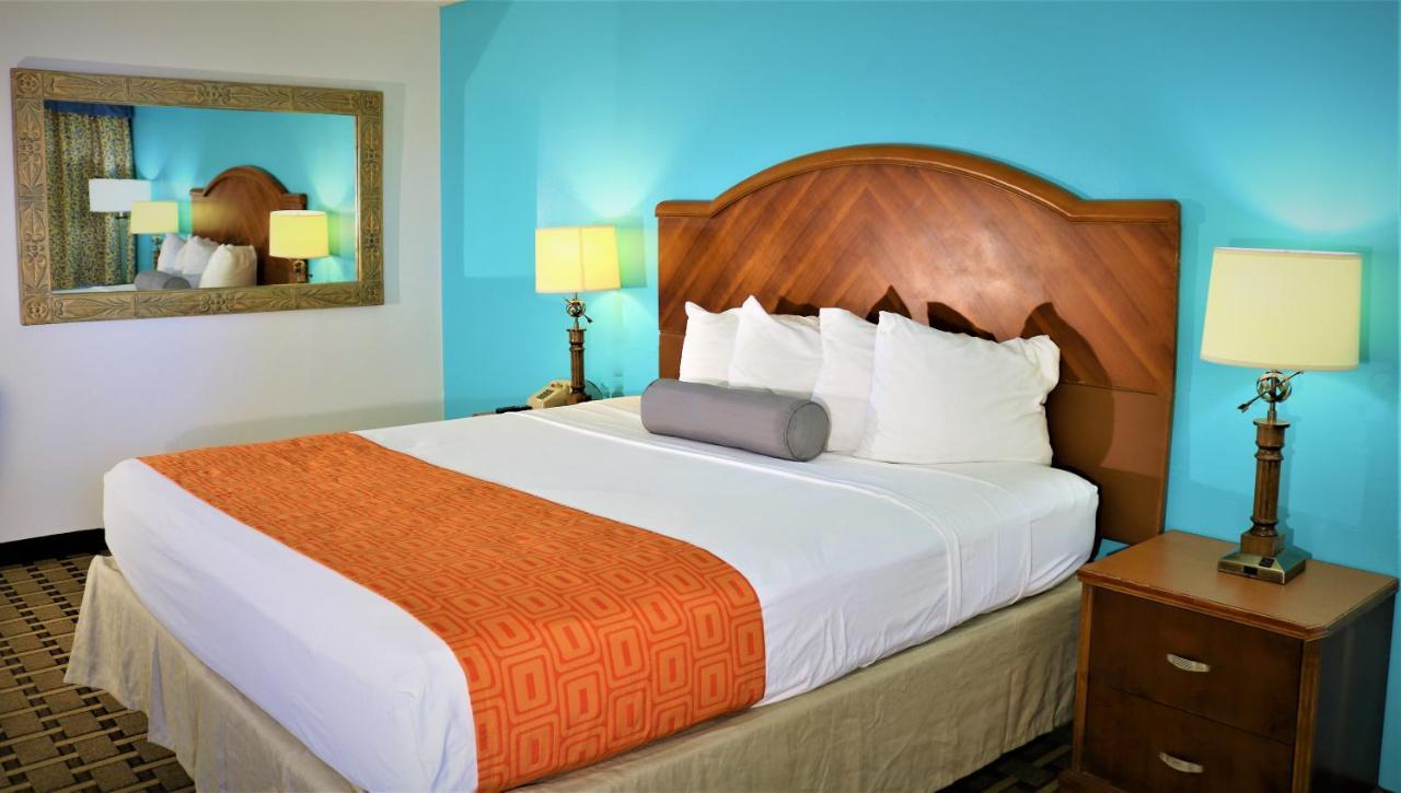 Howard Johnson By Wyndham Lake Front Park Kissimmee Εξωτερικό φωτογραφία